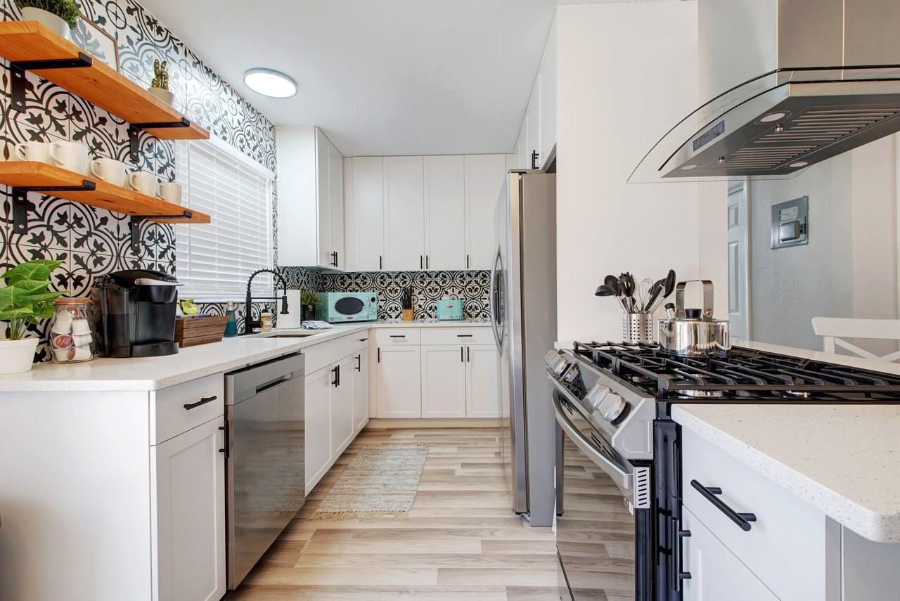 2210 Bristol Dr #NA - Photo 6 of 23