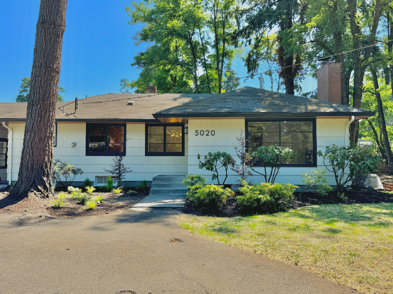 5020 Jean Rd - Photo 2 of 28