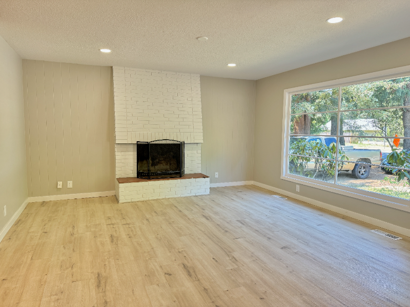 5020 Jean Rd - Photo 3 of 28