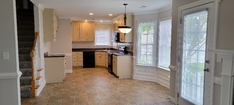 329 Lafollette Dr - Photo 6 of 23