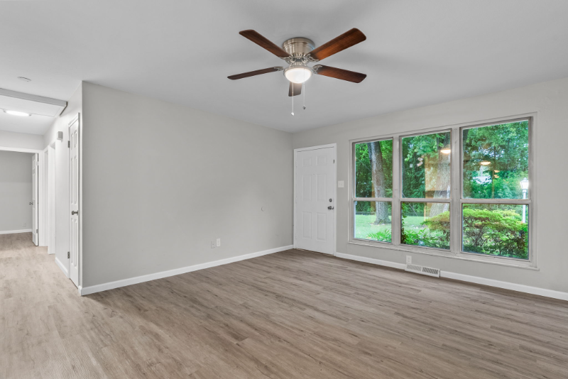 2165 Freckles Dr - Photo 3 of 20