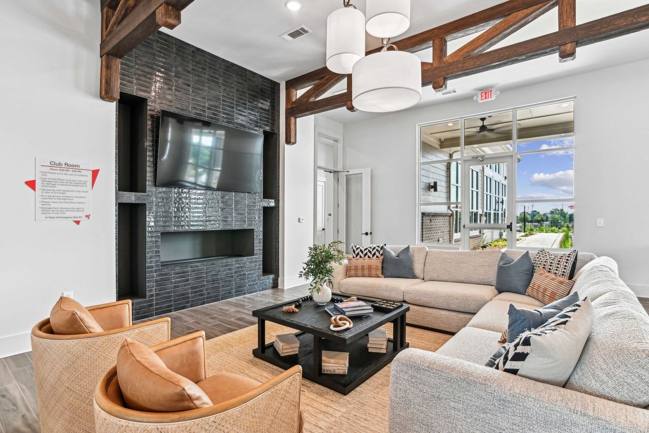 Accent Berkeley Place - Photo 3 of 28