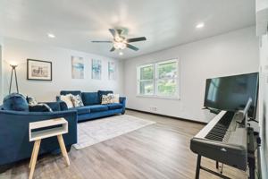 featured image of Casher Dr