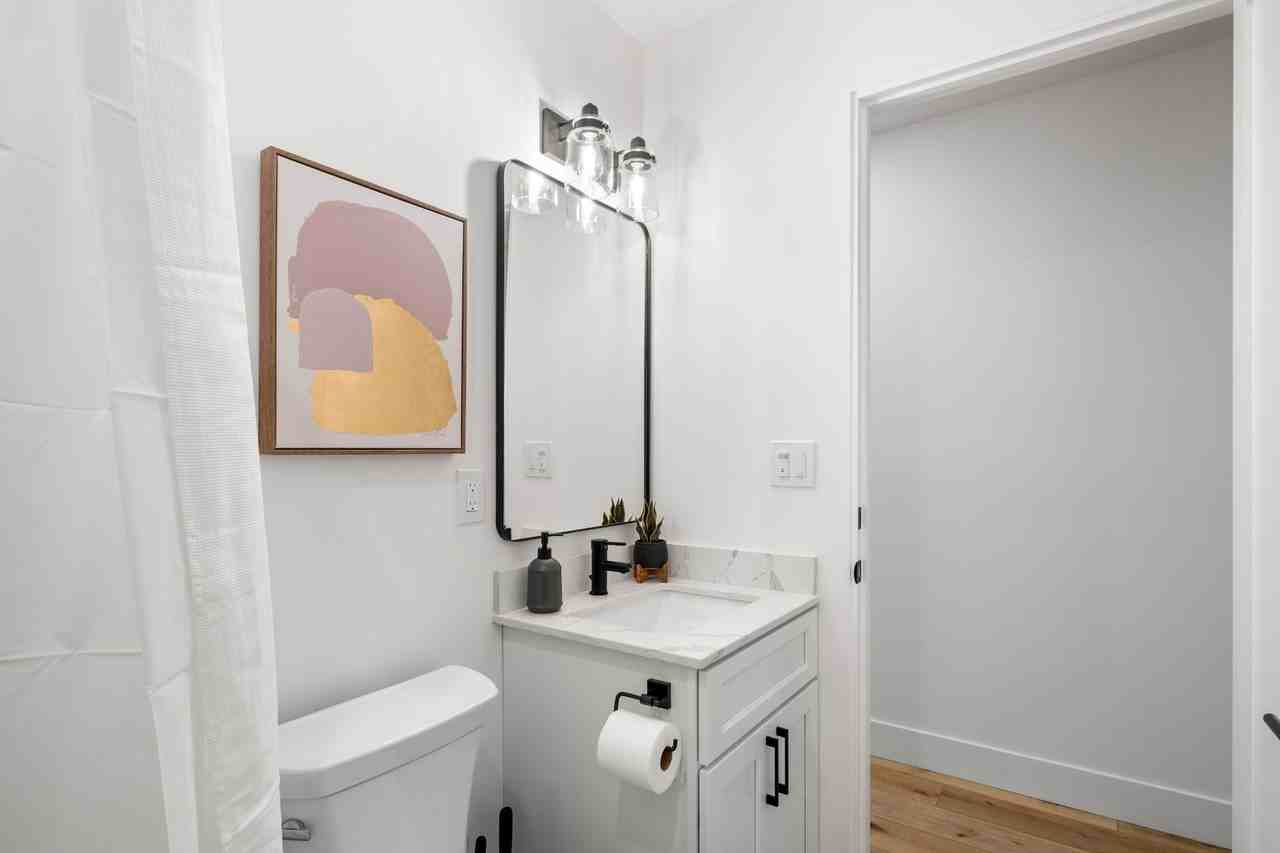 2210 MLK - Photo 2 of 31