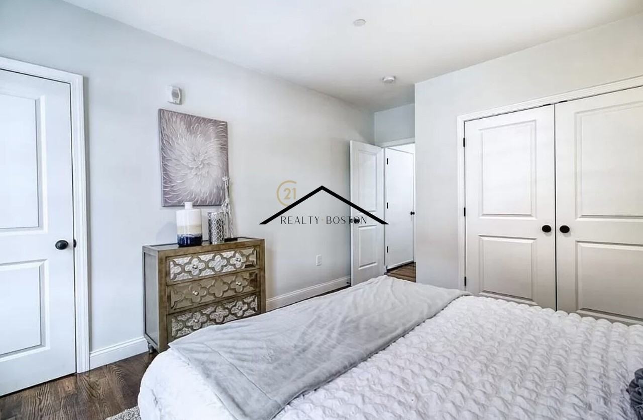 51 Havre St #1 - Photo 6 of 7