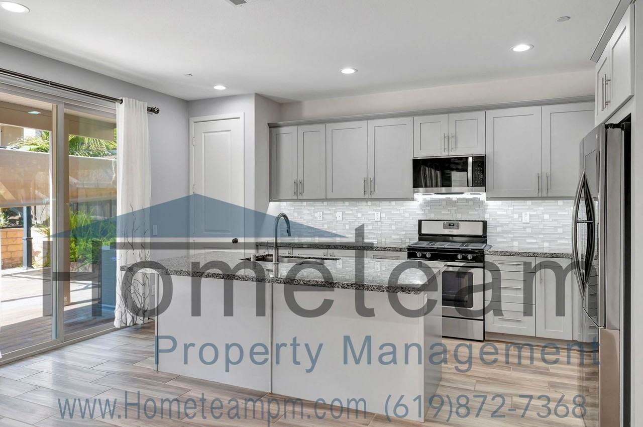 1111 Calle Deceo - Photo 2 of 38