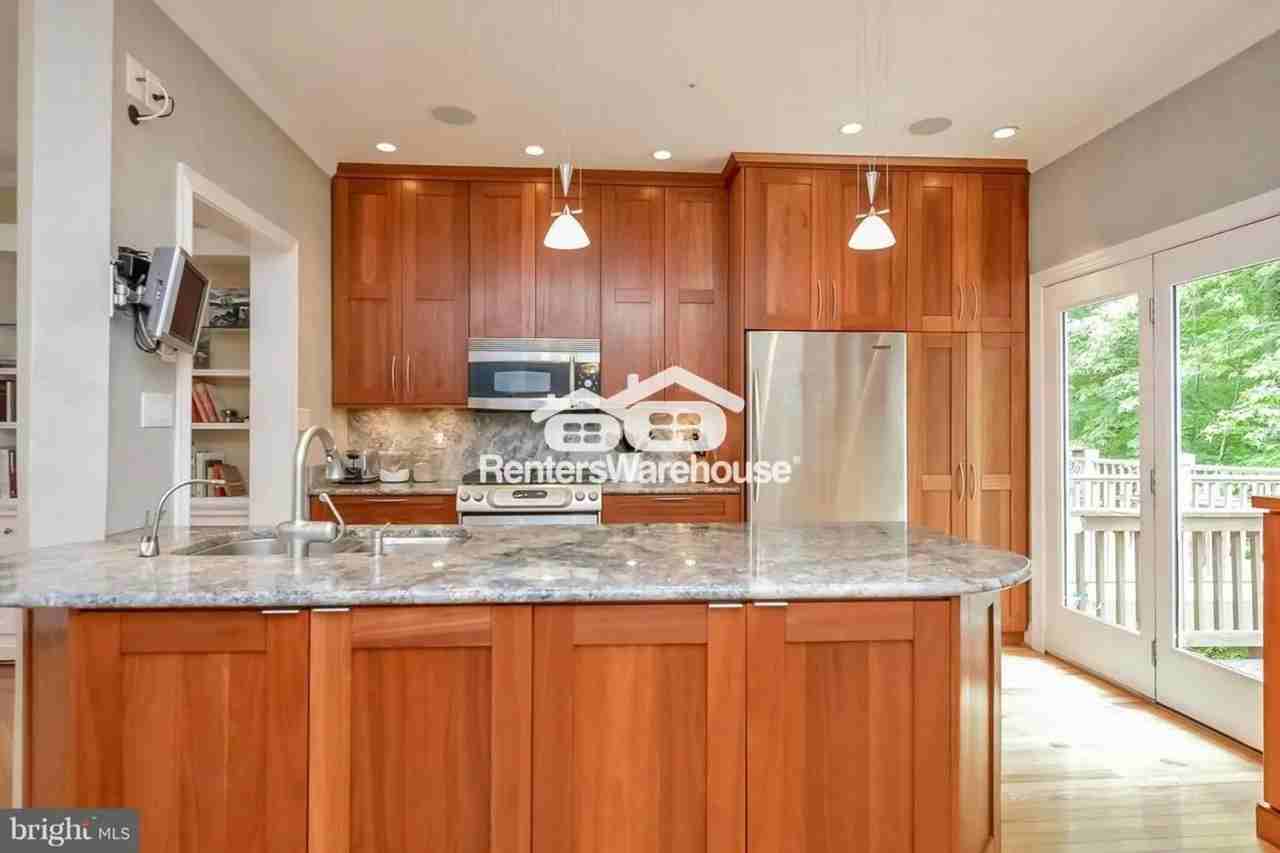 1308 Breckenridge Cir - Photo 3 of 28