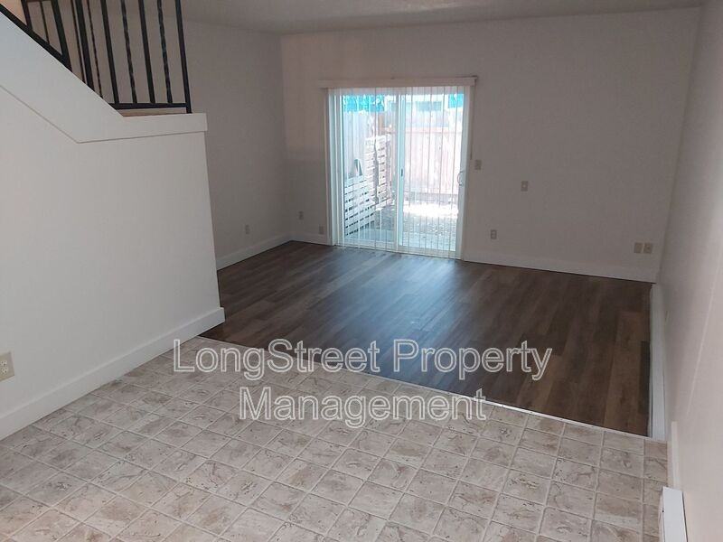 3151 North Shore Drive Southeast #3 - Photo 3 of 18