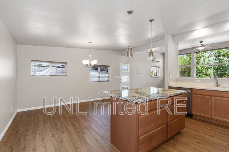 3948 E Del Rio Dr - Photo 7 of 17
