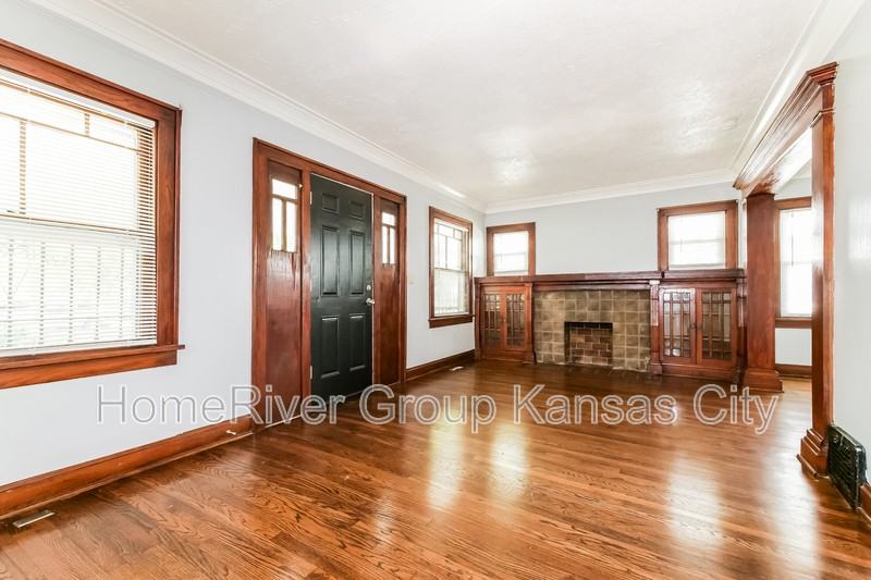 4239 Benton Blvd - Photo 2 of 18