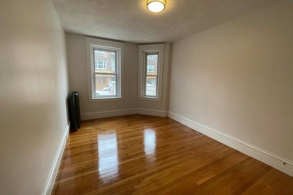257 Washington St #4 - Photo 4 of 9