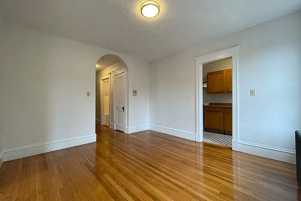 257 Washington St #4 - Photo 7 of 9