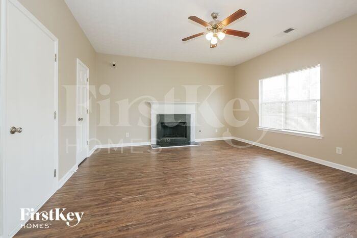 730 Compton Ln - Photo 2 of 16