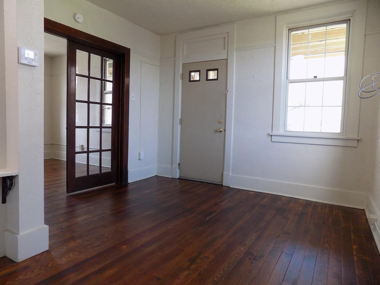 838 Ridge Avenue - Photo 3 of 20