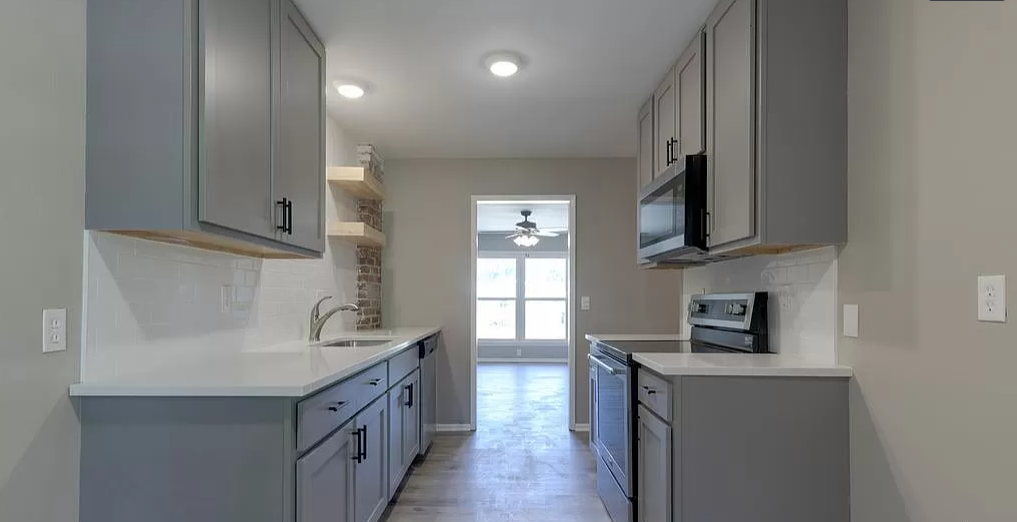 1724 Yale - Photo 3 of 11