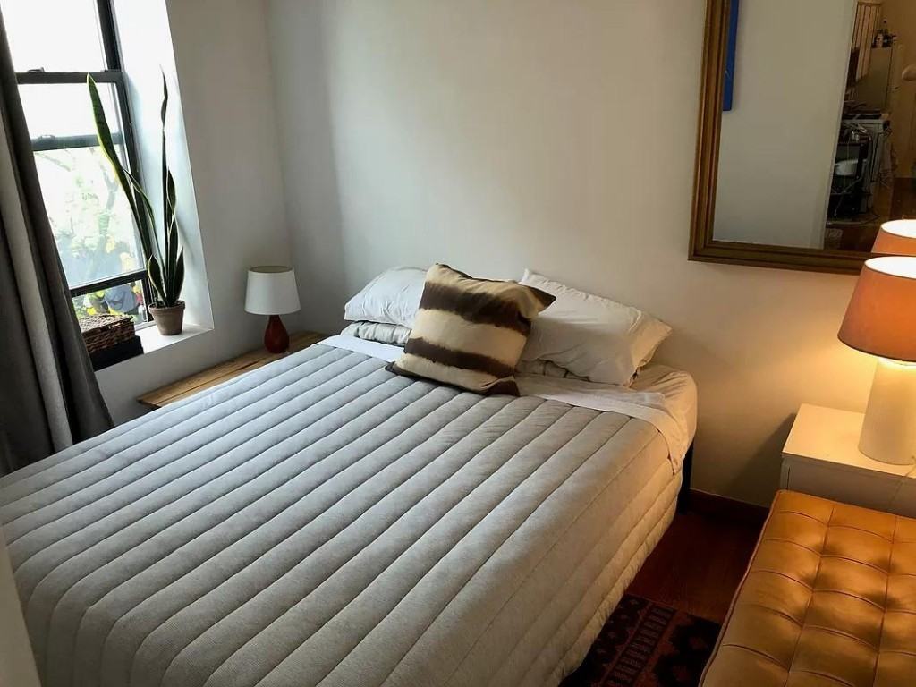 Mott St #18 - Photo 2 of 9