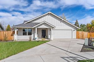 featured image of 1679 Sw Black Butte Ct