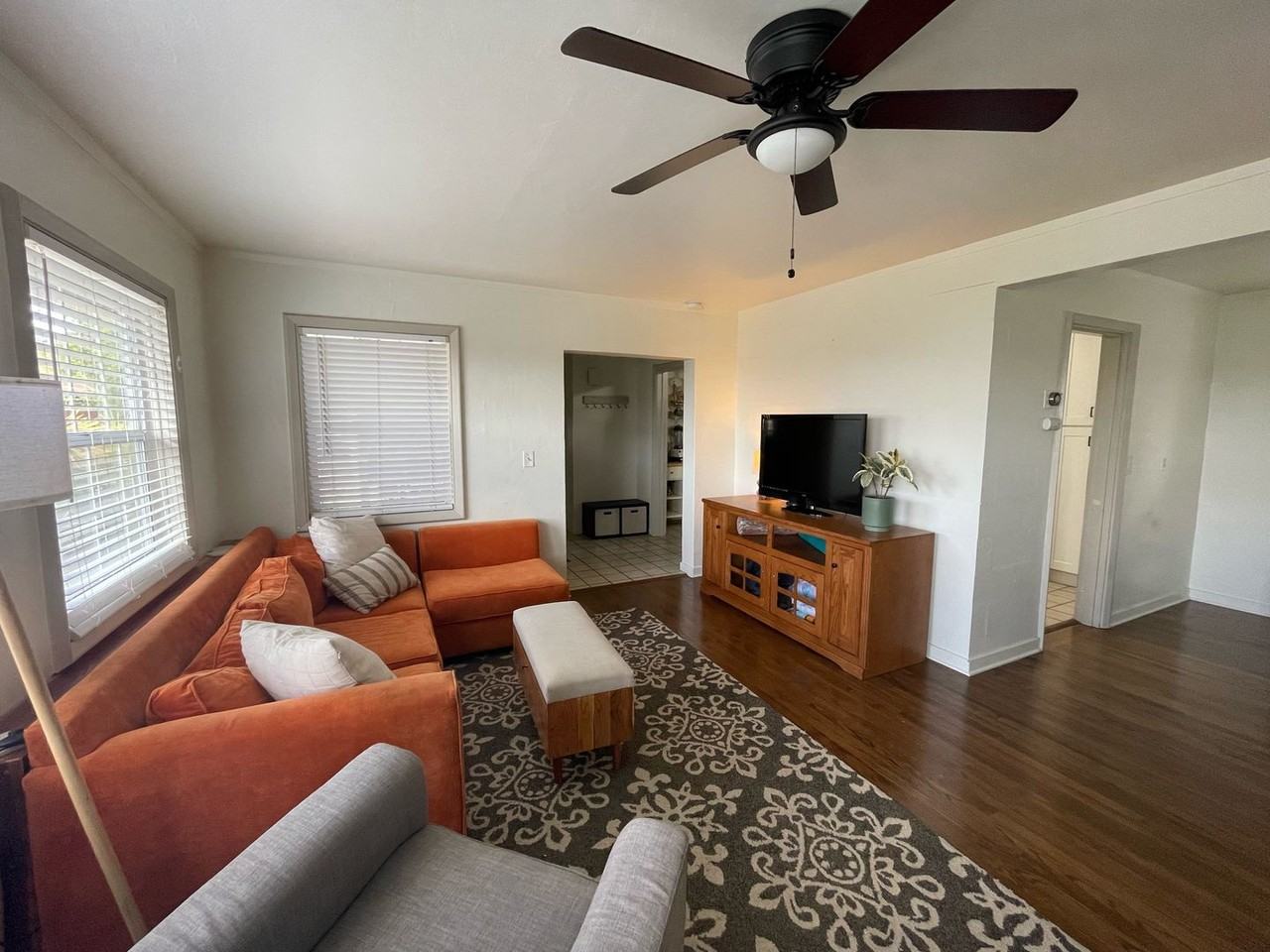 Alta {136} - Photo 2 of 22