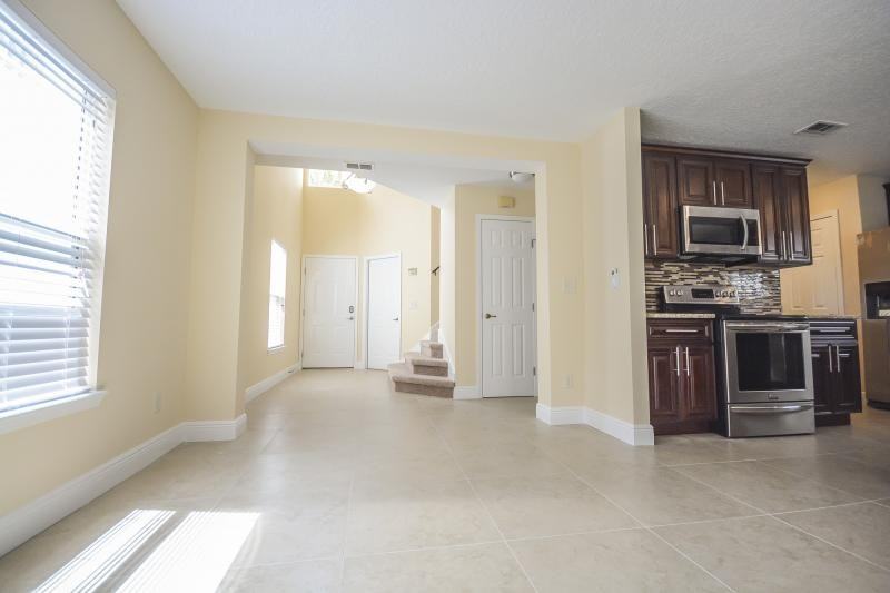 153 Shelbys Cove Ct - Photo 6 of 16