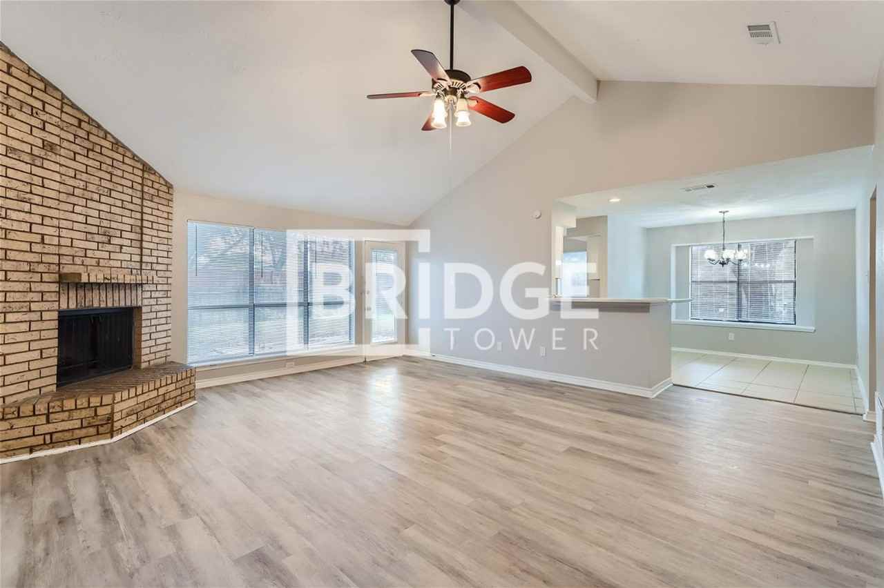 1304 Seabrook Drive - Photo 3 of 16