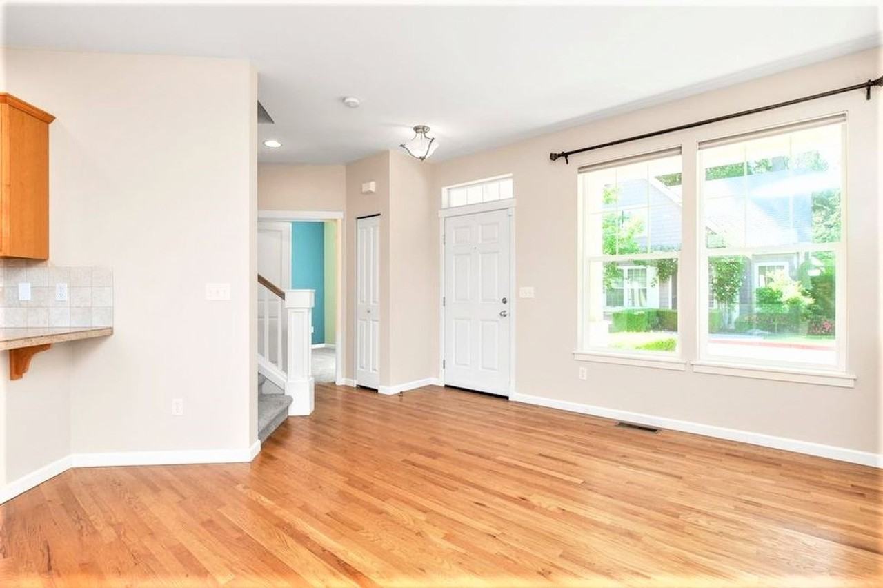 23905 33rd Dr Se - Photo 3 of 22