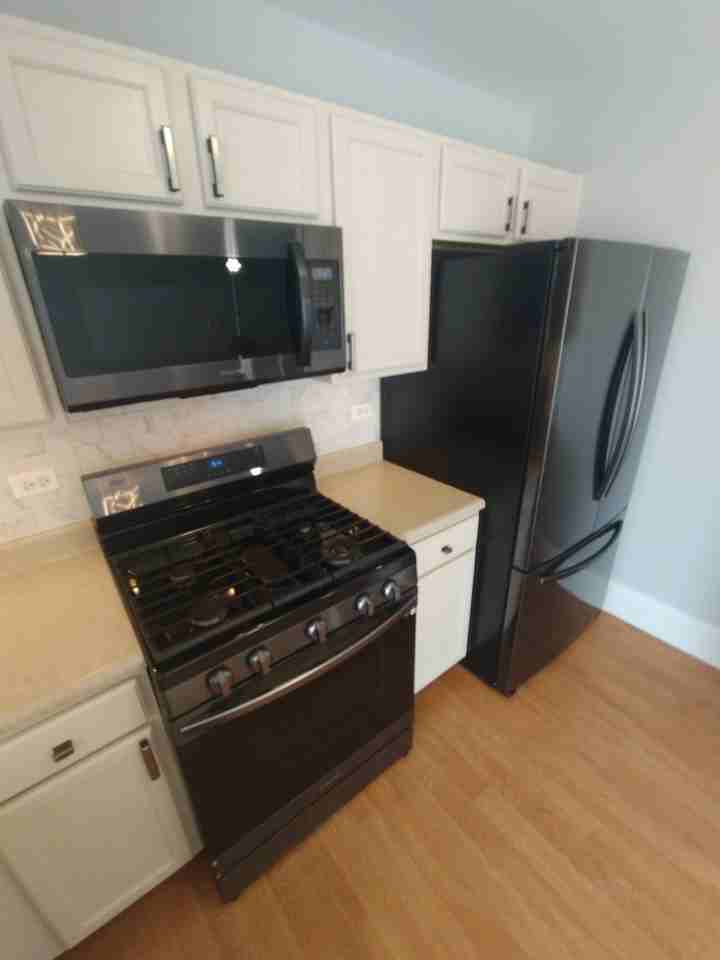 317 W Riverside Dr #NA - Photo 2 of 13
