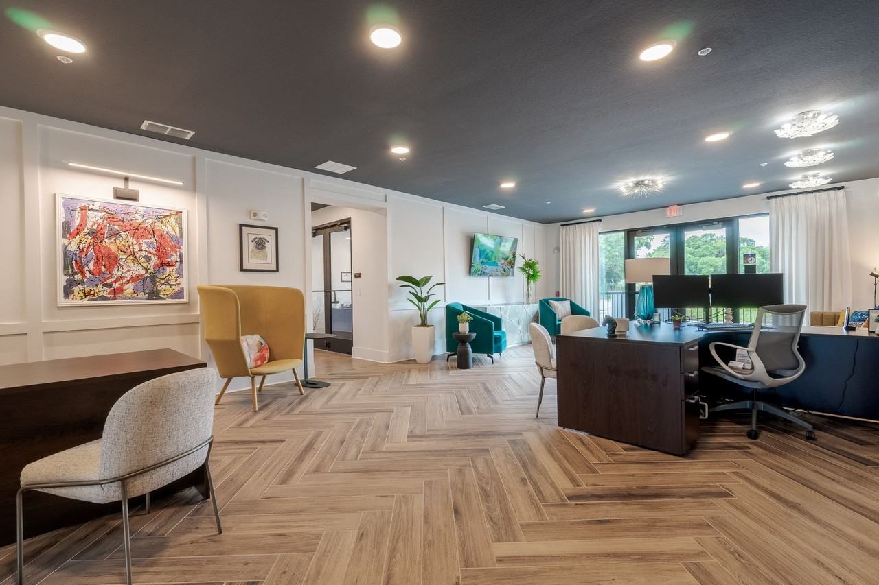 The Met - Photo 4 of 19