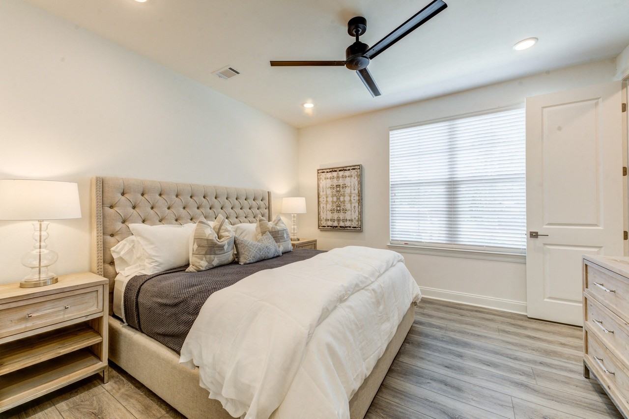 Residences at 393 North Apartments - Photo 6 of 15