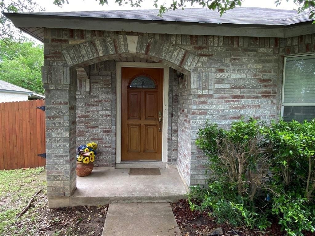 1826 Chino Valley Trl - Photo 2 of 8