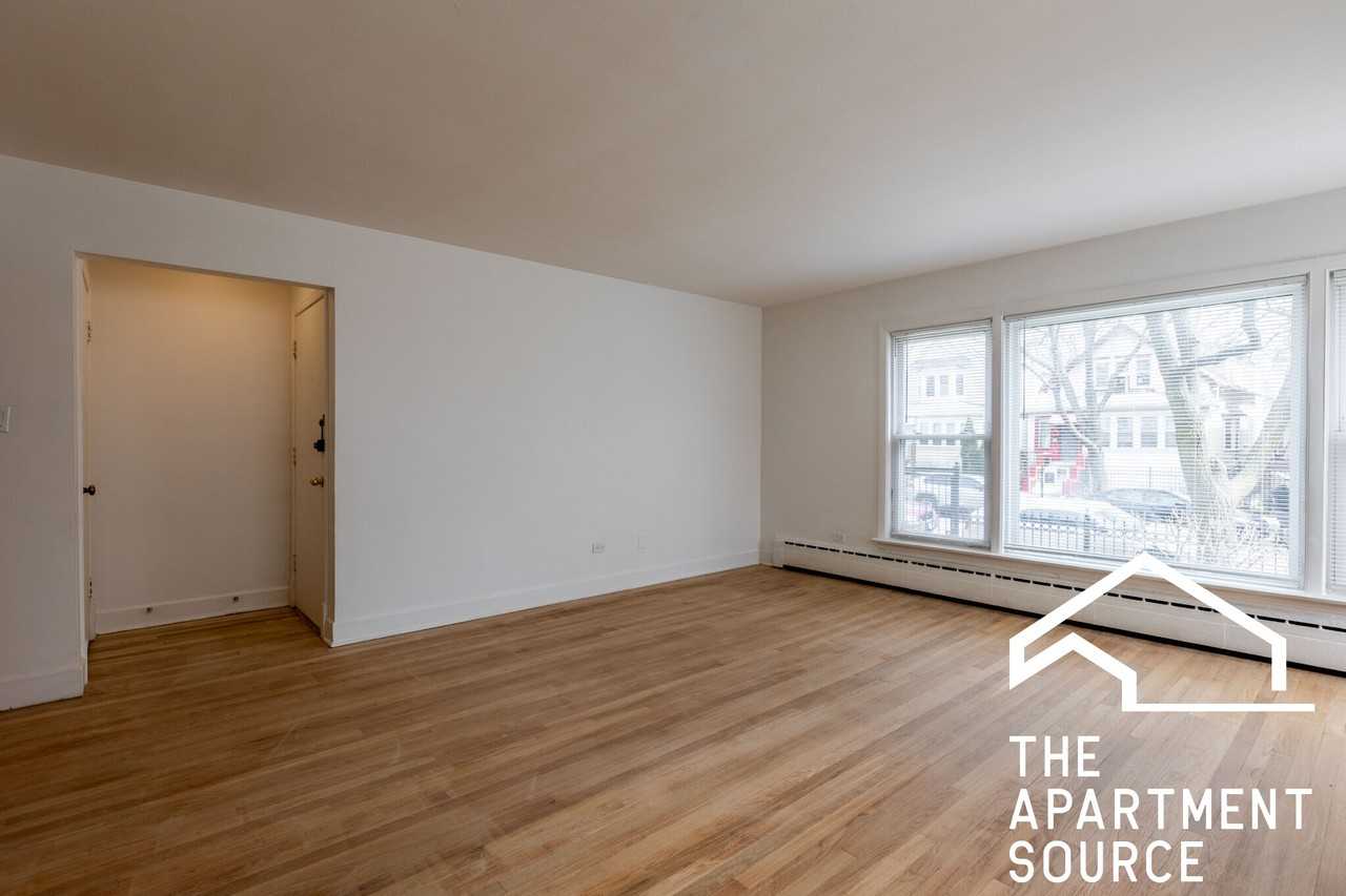 4818 N Saint Louis Ave #2 - Photo 2 of 16