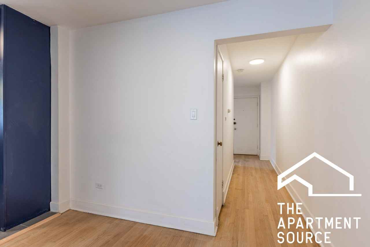 4818 N Saint Louis Ave #2 - Photo 4 of 16