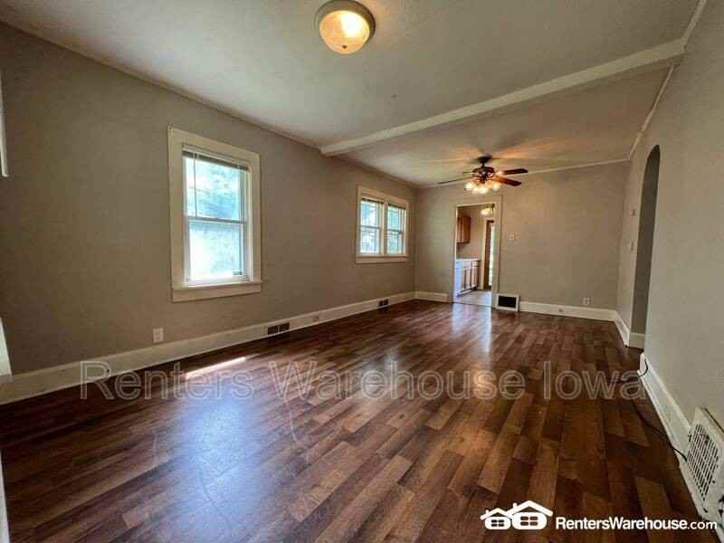 3113 E Washington Ave - Photo 3 of 18