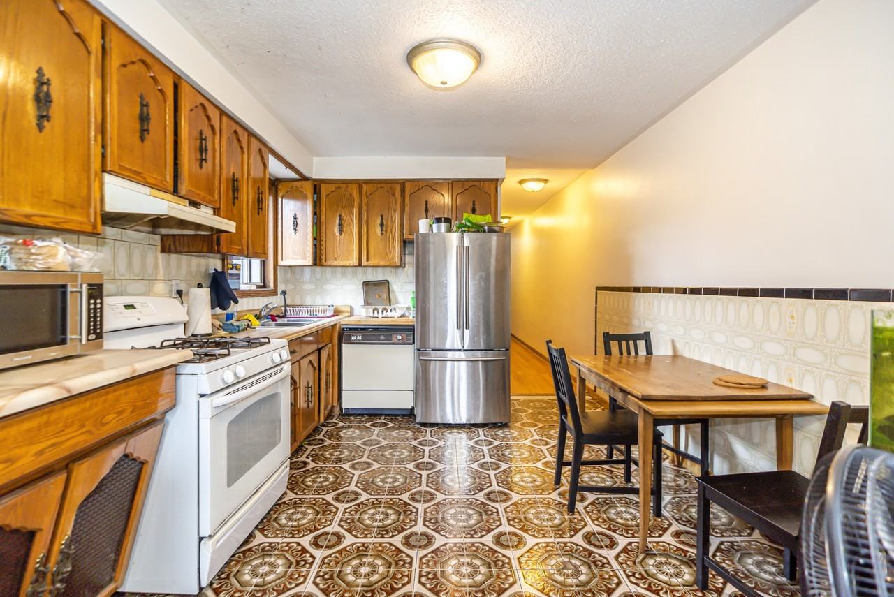 150 Palmerston Avenue #B - Photo 7 of 10