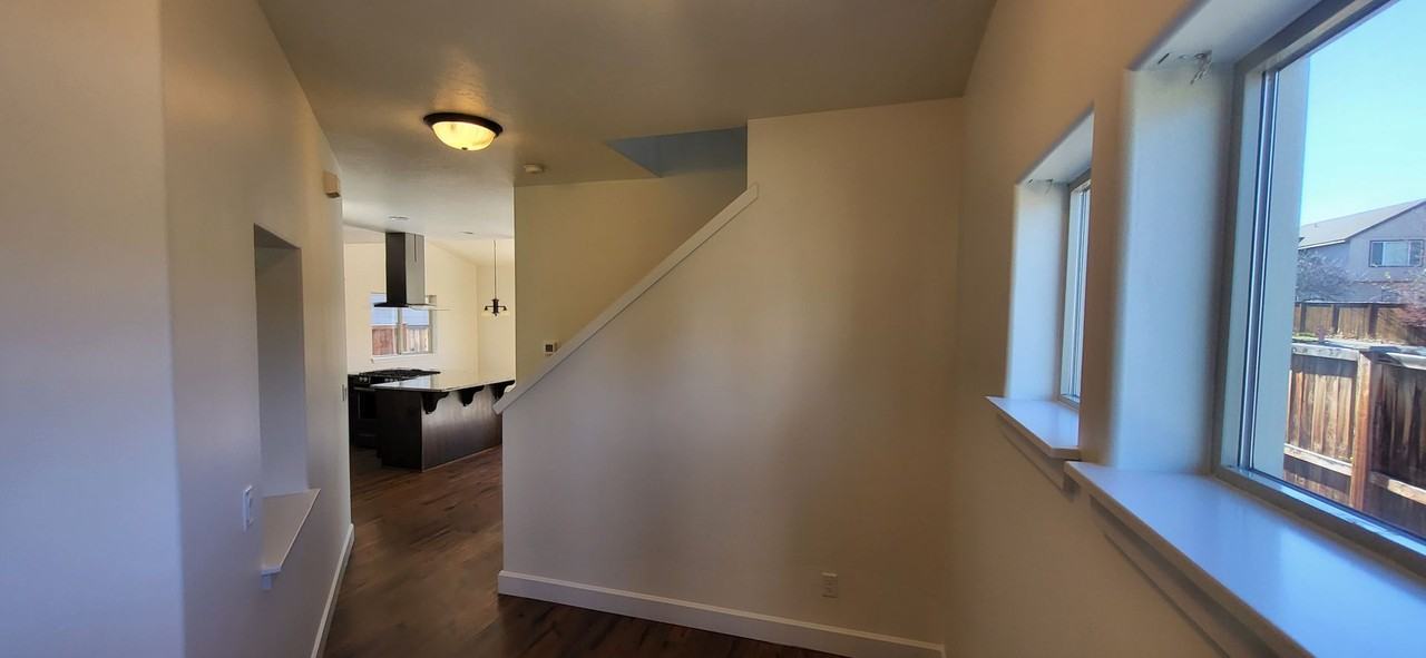 21187 SE Kayla Ct - Photo 4 of 41