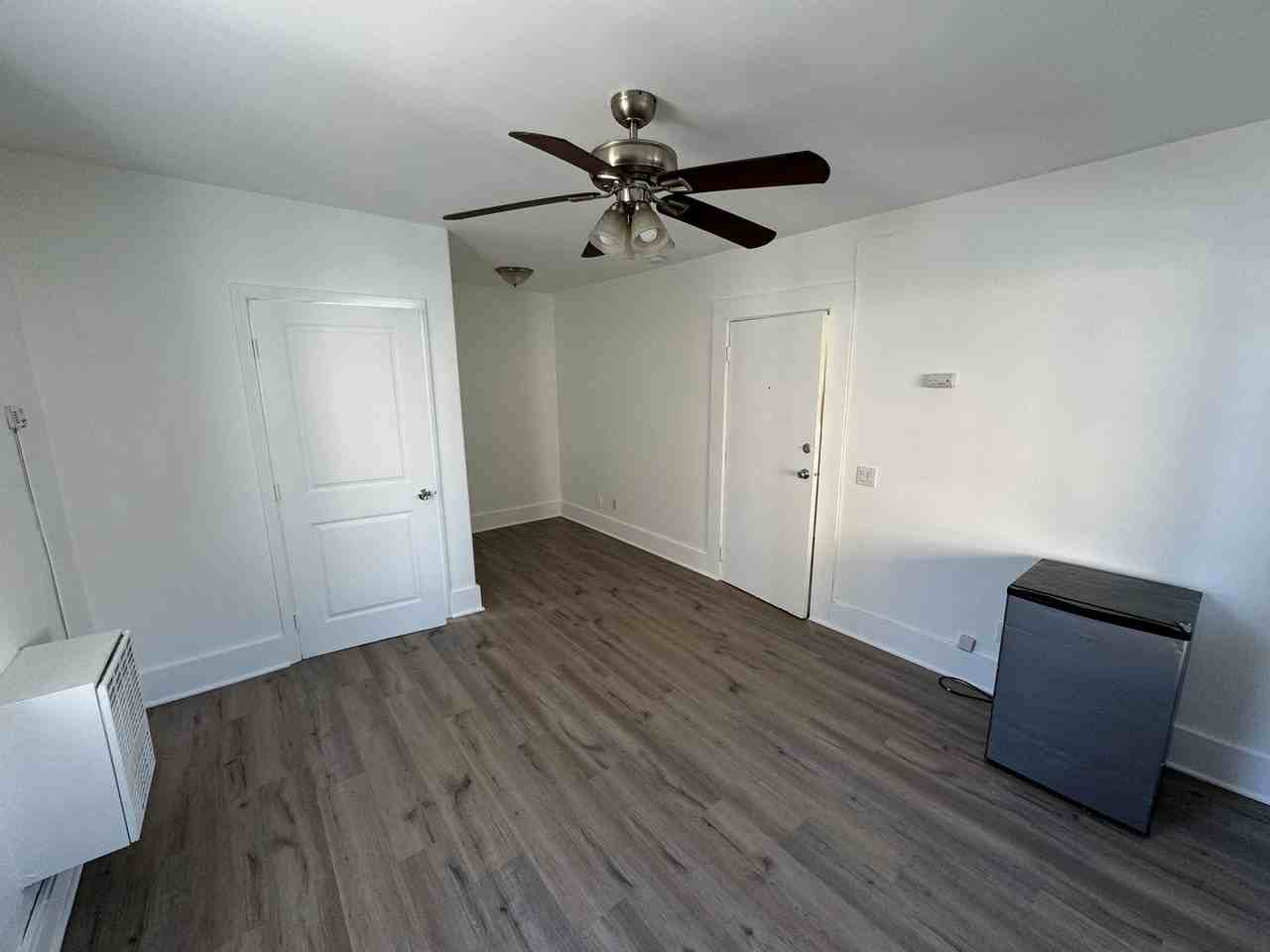 640 San Julian St - Photo 2 of 7