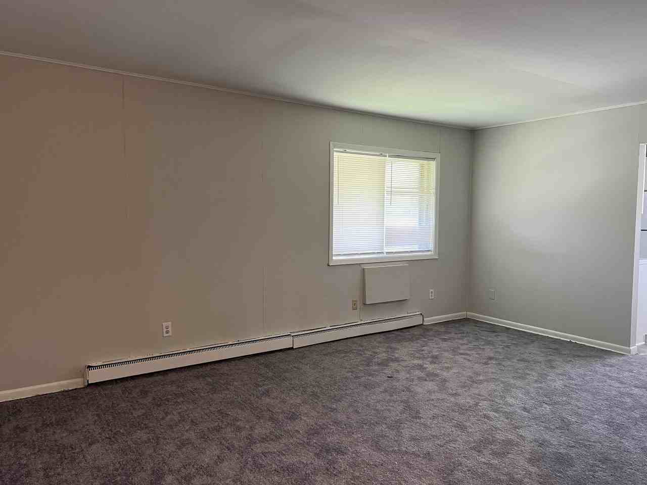 744 Gillette Avenue - Photo 2 of 9