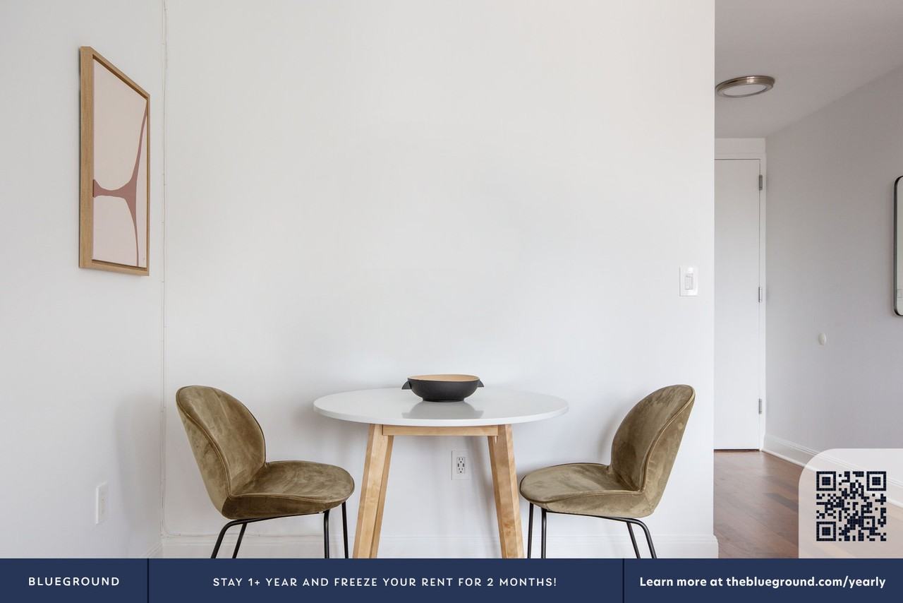 290 3rd Avenue - Photo 7 of 25