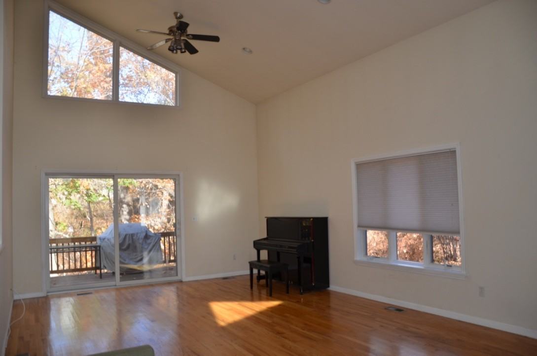 3 Waverly Pl - Photo 3 of 23