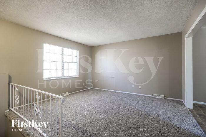 2412 Nw Salem Ct - Photo 3 of 15