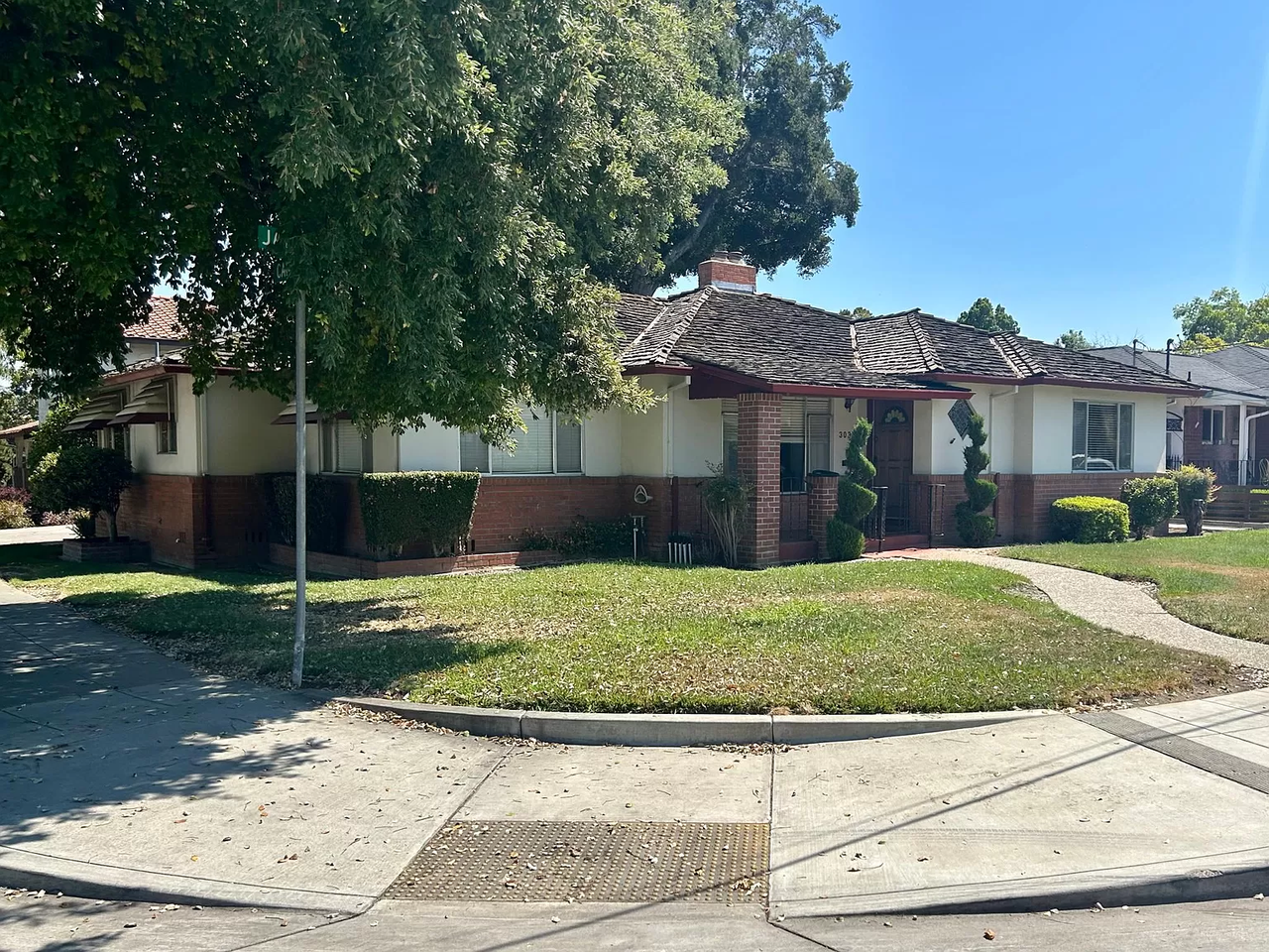 303 Jarvis Ct #NA - Photo 2 of 14