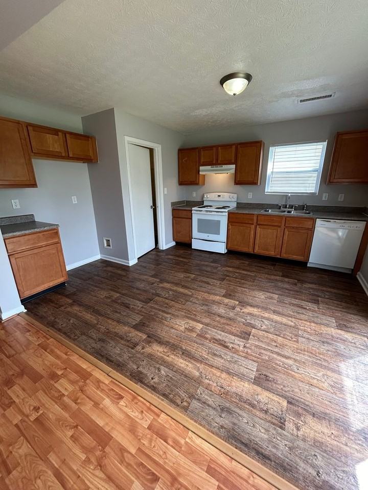 4074 Lassen Ln - Photo 7 of 17