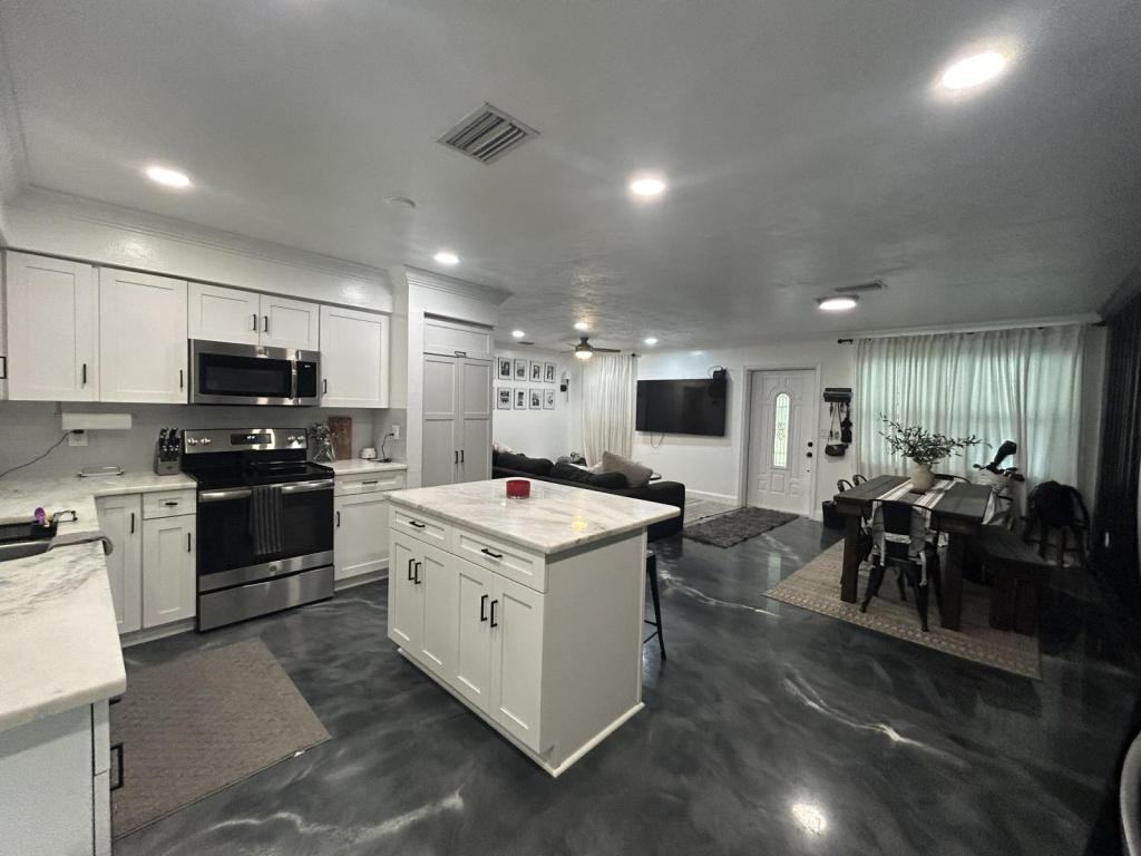 5508 1st Avenue Dr Nw - Photo 6 of 9