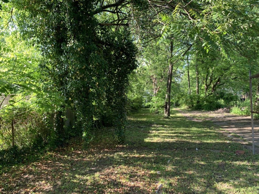 3109 Dumesnil St - Photo 5 of 24