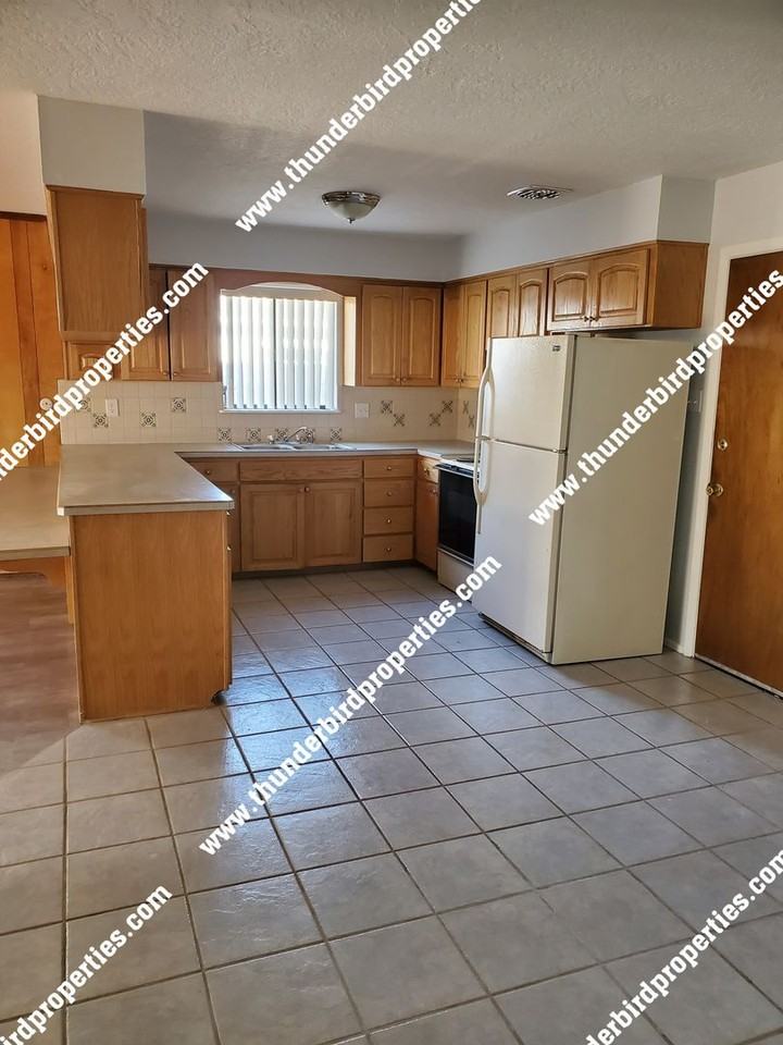 3708 Smith Ave Se - Photo 2 of 9