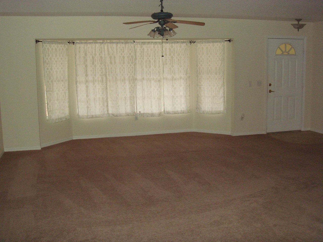 1264 NE 130th Terrace - Photo 2 of 12