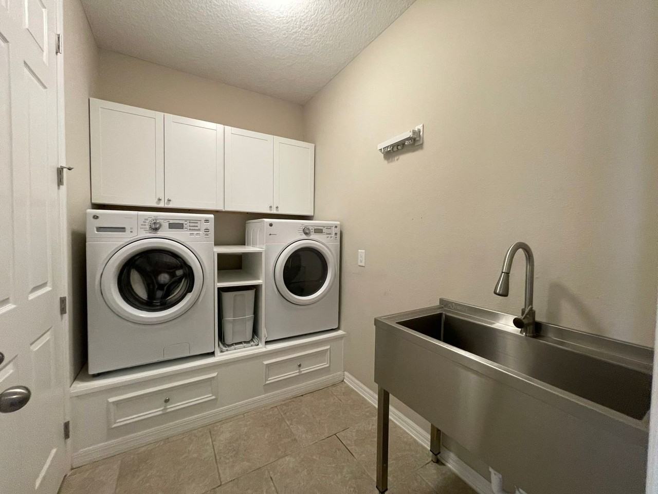 18759 Cortes Creek Blvd - Photo 6 of 23