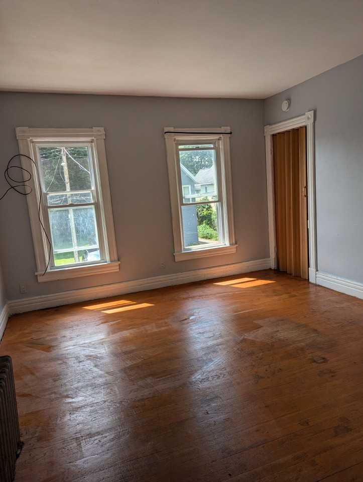 10 Curtis St #2 - Photo 2 of 7