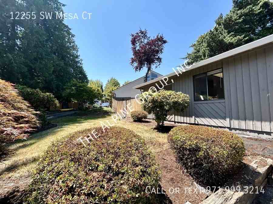 12255 Sw Mesa Ct - Photo 2 of 42