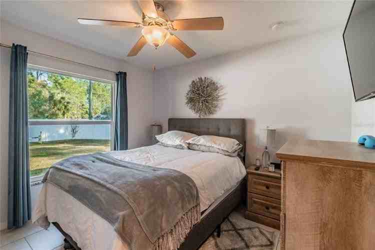 2874 Crittendon Street - Photo 6 of 10