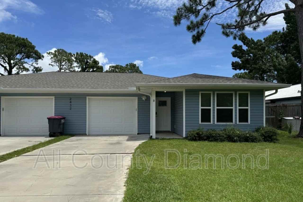 2432 Valley Oak Ct - Photo 2 of 10